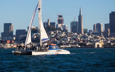 Cruzeiro à vela na Baía de São Francisco
